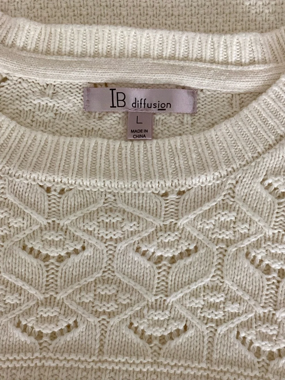 I. B. Diffusion Pullover Sweater Ivory Honeycomb Crochet & Scallop Hem Size L - Picture 7 of 12